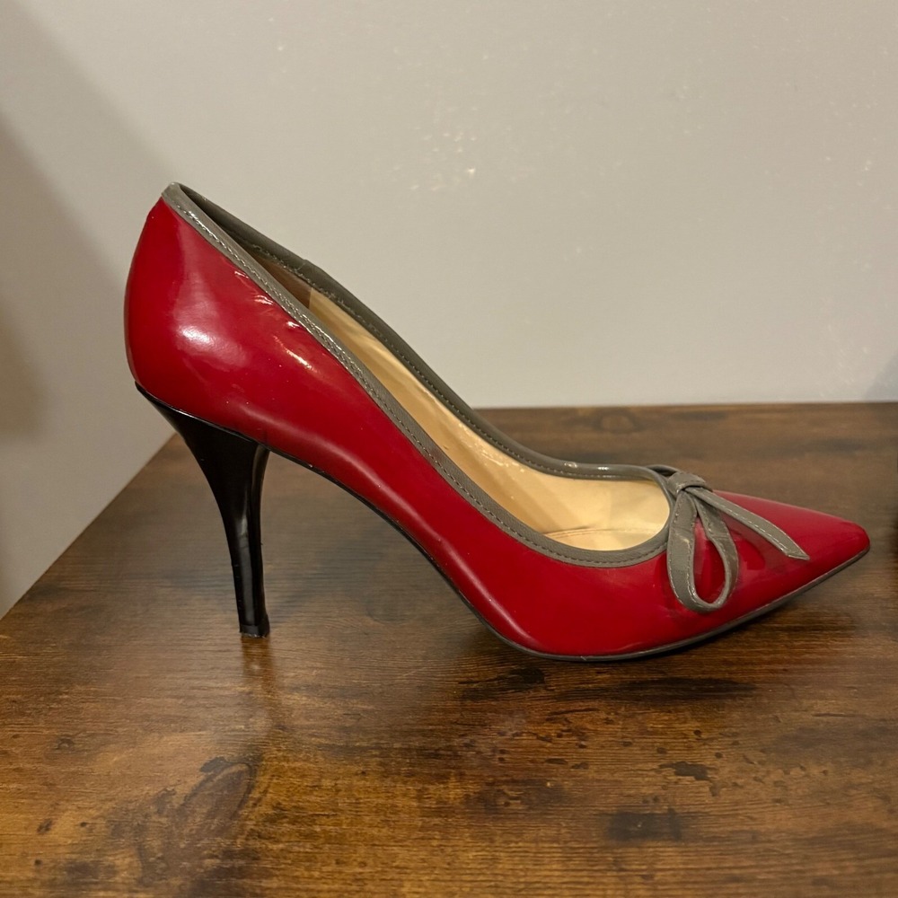 Enzo Angioloini Red Patent Leather Pointed Stiletto 3-inch Heel Gray‎ Bow (5.5) - Picture 3 of 12